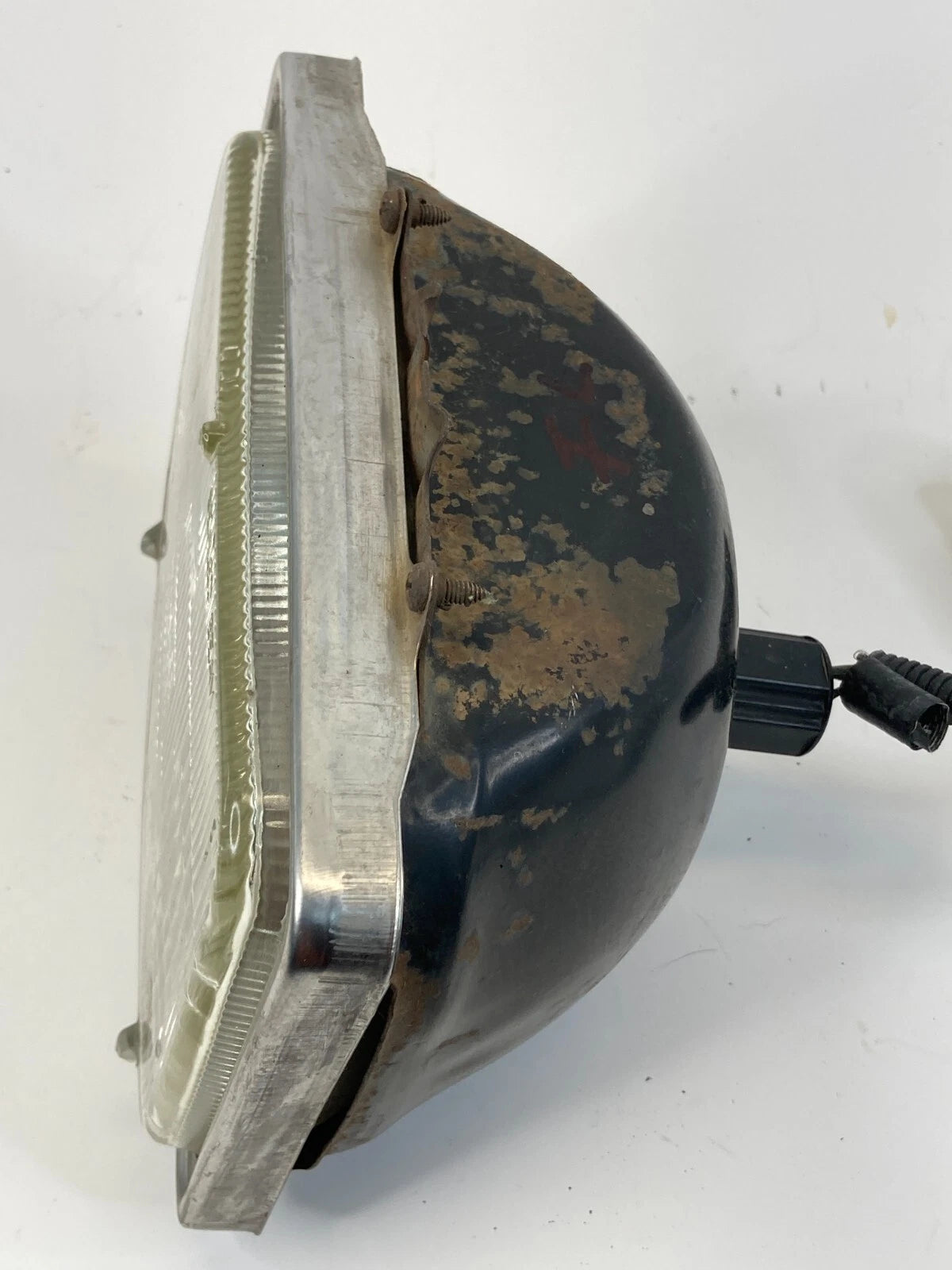 1999-2010 Ford F-250 Super Duty Left Headlight Headlamp Sealed Beam Halogen OEM
