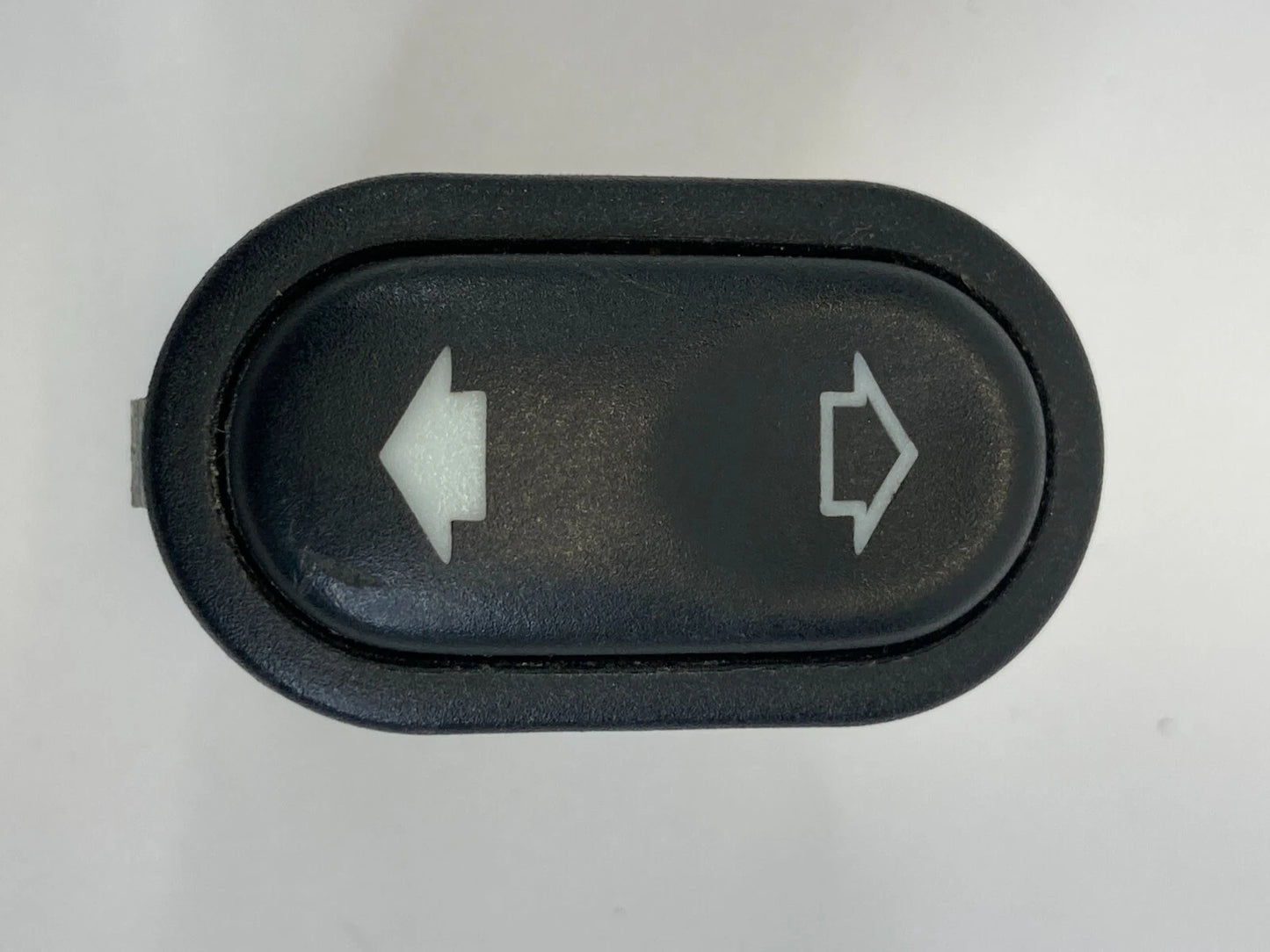 2006-2009 LAND ROVER RANGE ROVER SPORT SEAT LUMBAR CONTROL SWITCH 15B679AA OEM