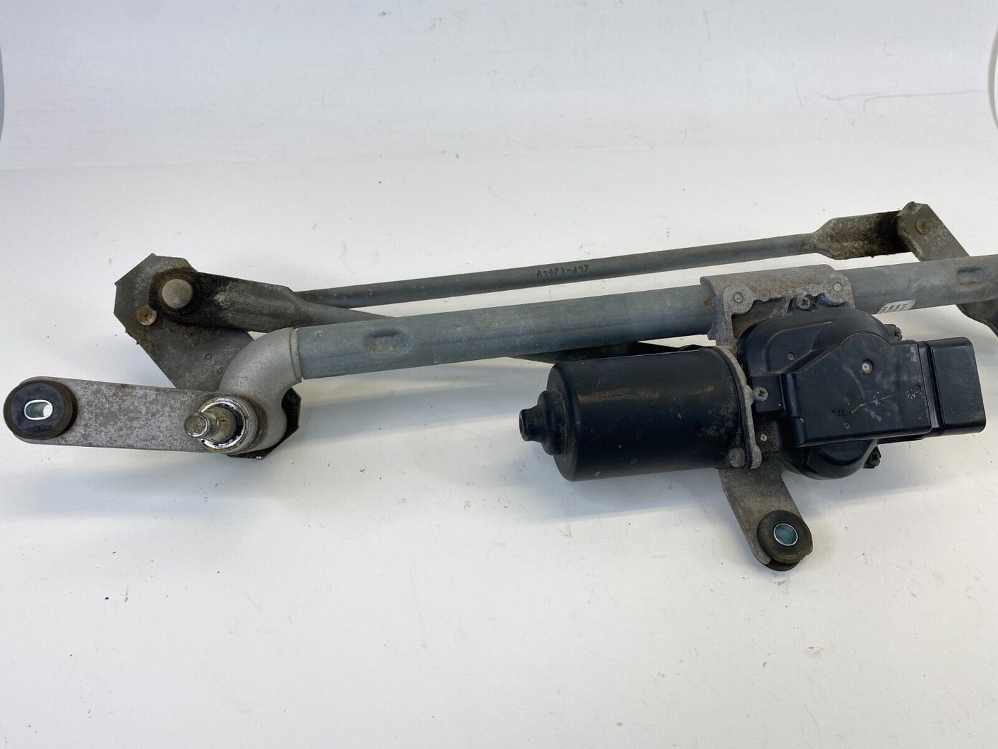 2008-2011 Chrysler Town & Country Front Windshield Wiper Motor w/ Linkage OEM