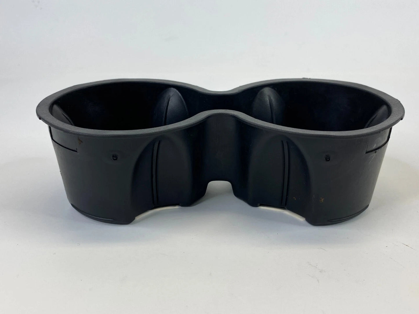 10-17 CHEVY EQUINOX GMC TERRAIN REAR CENTER CONSOLE CUP HOLDER INSERT C7GZ63111