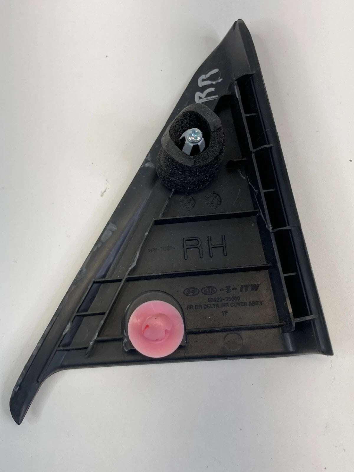11-14 HYUNDAI SONATA REAR RIGHT INTERIOR DOOR CORNER MOLDING COVER 83920-3S000