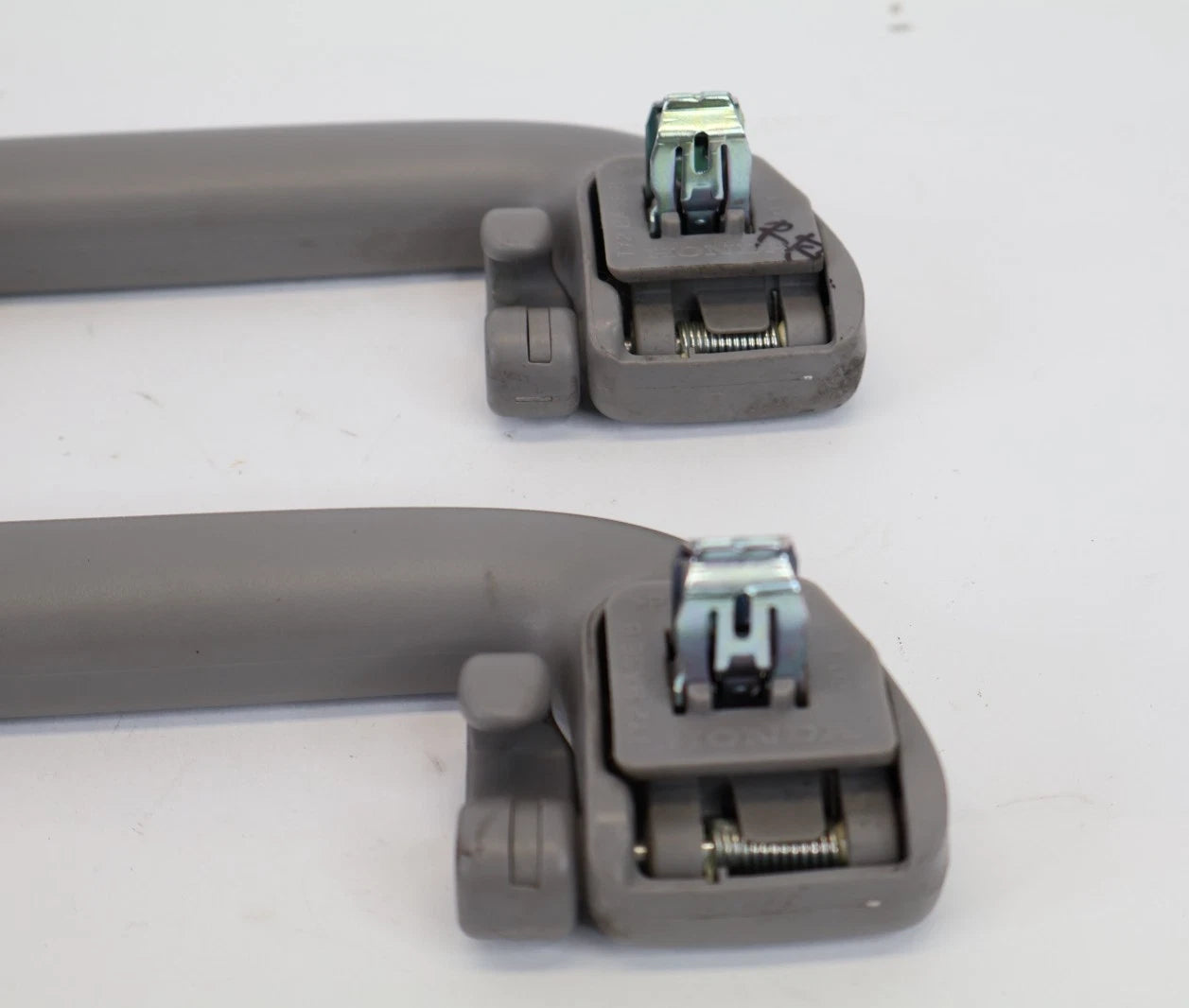 2016-2022 HONDA PILOT REAR LEFT RIGHT ROOF ASSIST GRAB HANDLE GRAY PAIR OEM
