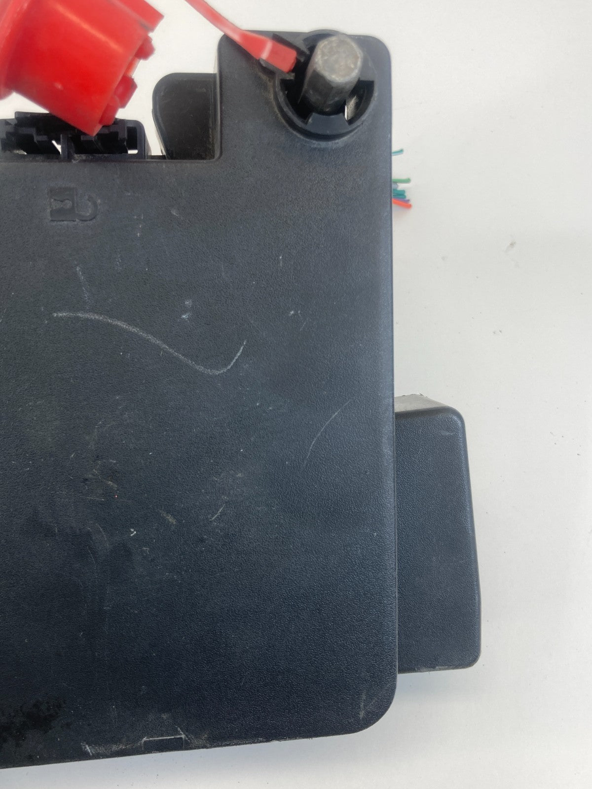 2013-2016 GMC Terrain 2.4L L4 Engine Compartment Fuse Box Relay Junction Block