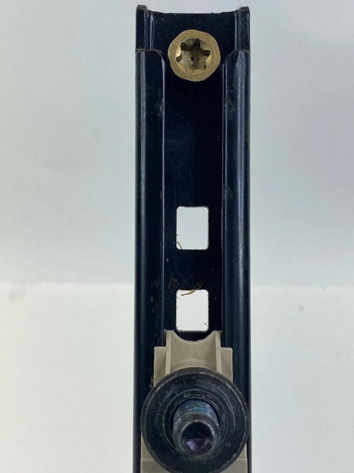 2003-2005 FORD EXPLORER SPORT TRAC FRONT RIGHT SIDE SEAT BELT HEIGHT ADJUSTER