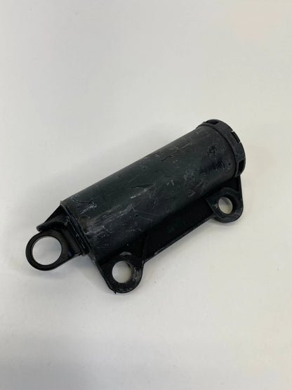 2003-2008 TOYOTA COROLLA 2004-2009 MATRIX GLOVE BOX DAMPER STOPPER CHECK STRAP