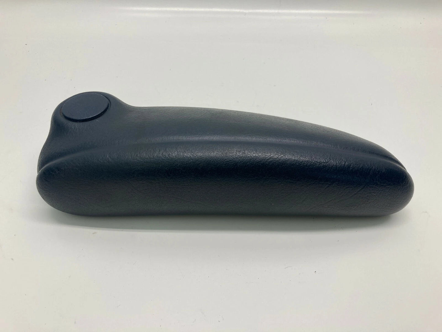2003 CHRYSLER TOWN & COUNTRY DODGE CARAVAN FRONT PASSENGER SEAT ARMREST 80002 RH