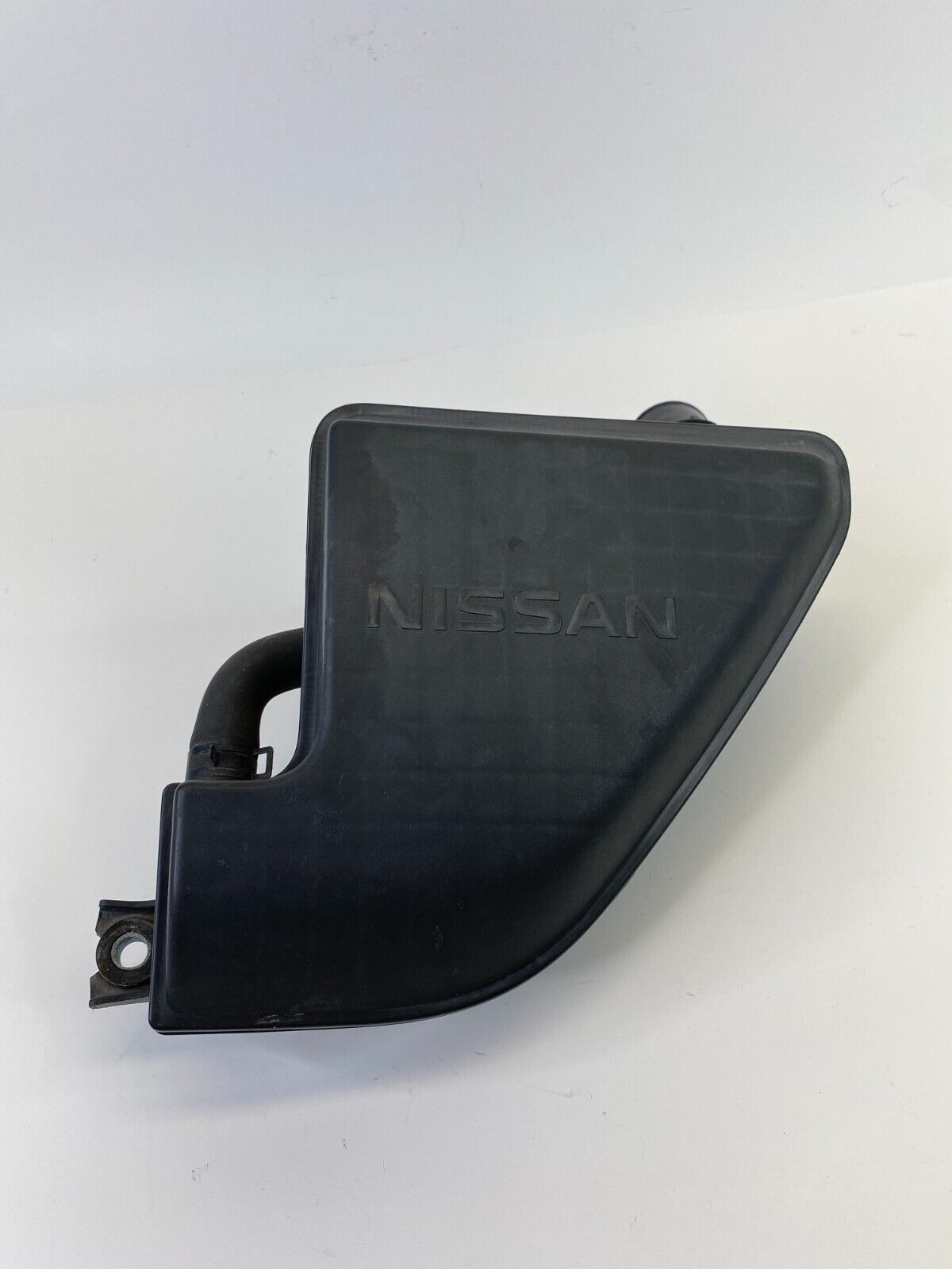 2008-2013 Nissan Rogue 2.5L Engine Air Intake Tube Resonator Box OEM