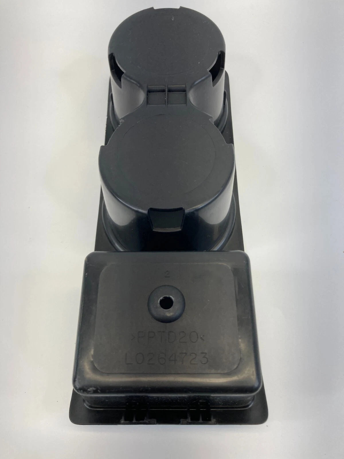 2012 2013 2014 2015 CHEVROLET CAPTIVA REAR SEAT ARMREST CUP HOLDER OEM