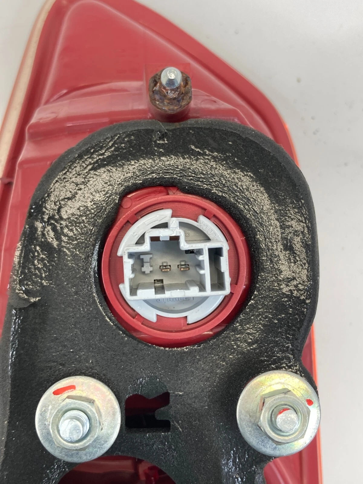 2008-2017 MITSUBISHI LANCER SEDAN REAR RIGHT SIDE INNER TAIL LIGHT LAMP OEM