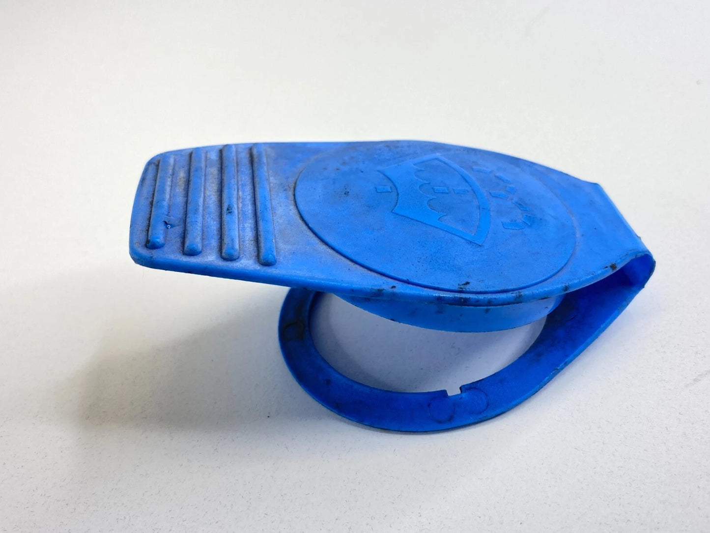 1998-2010 VOLKSWAGEN BEETLE WINDSHIELD WASHER FLUID RESERVOIR CAP COVER LID OEM