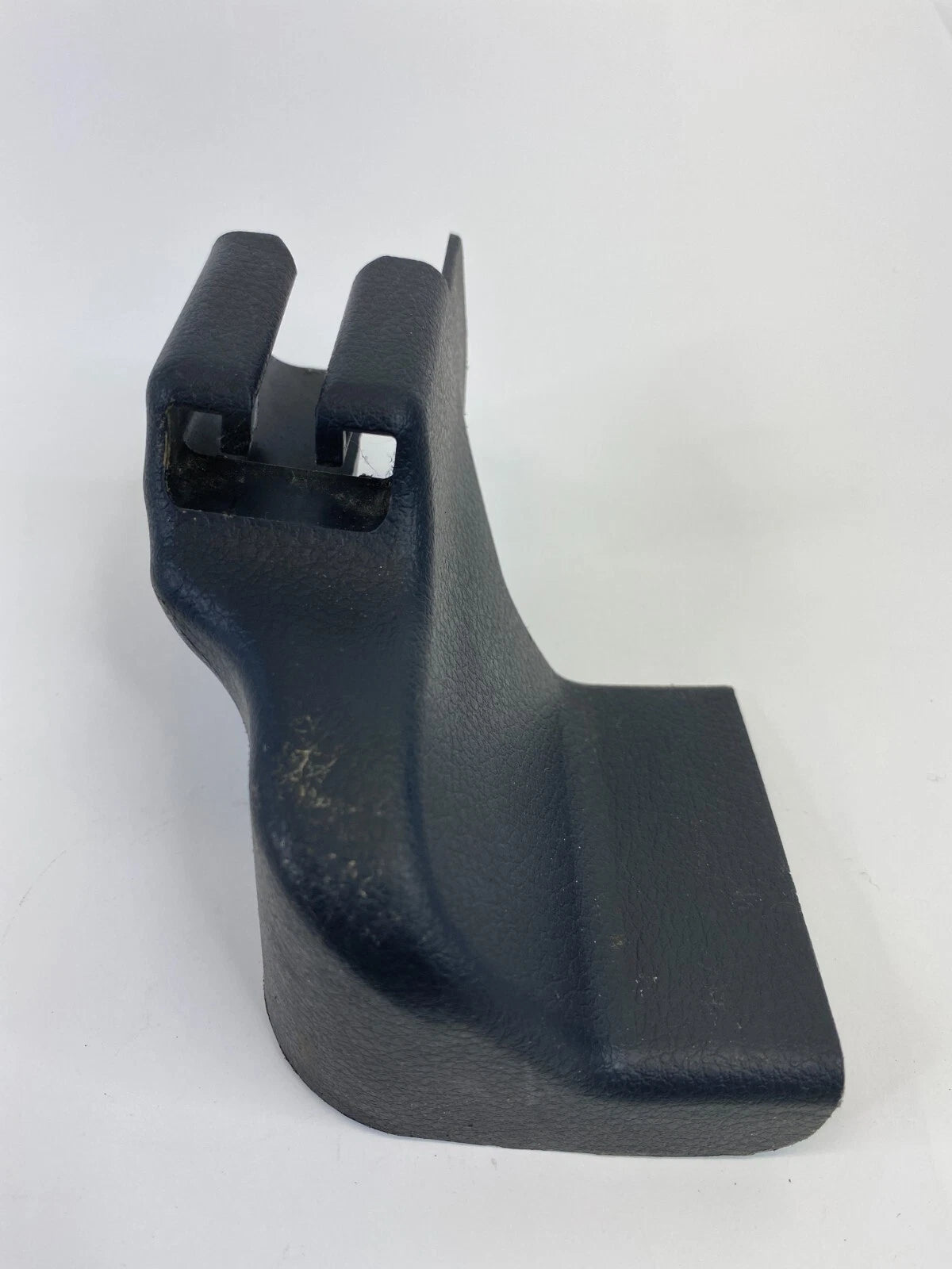 2004-2008 NISSAN MAXIMA FRONT RIGHT SIDE SEAT TRACK RAIL COVER BEZEL TRIM OEM