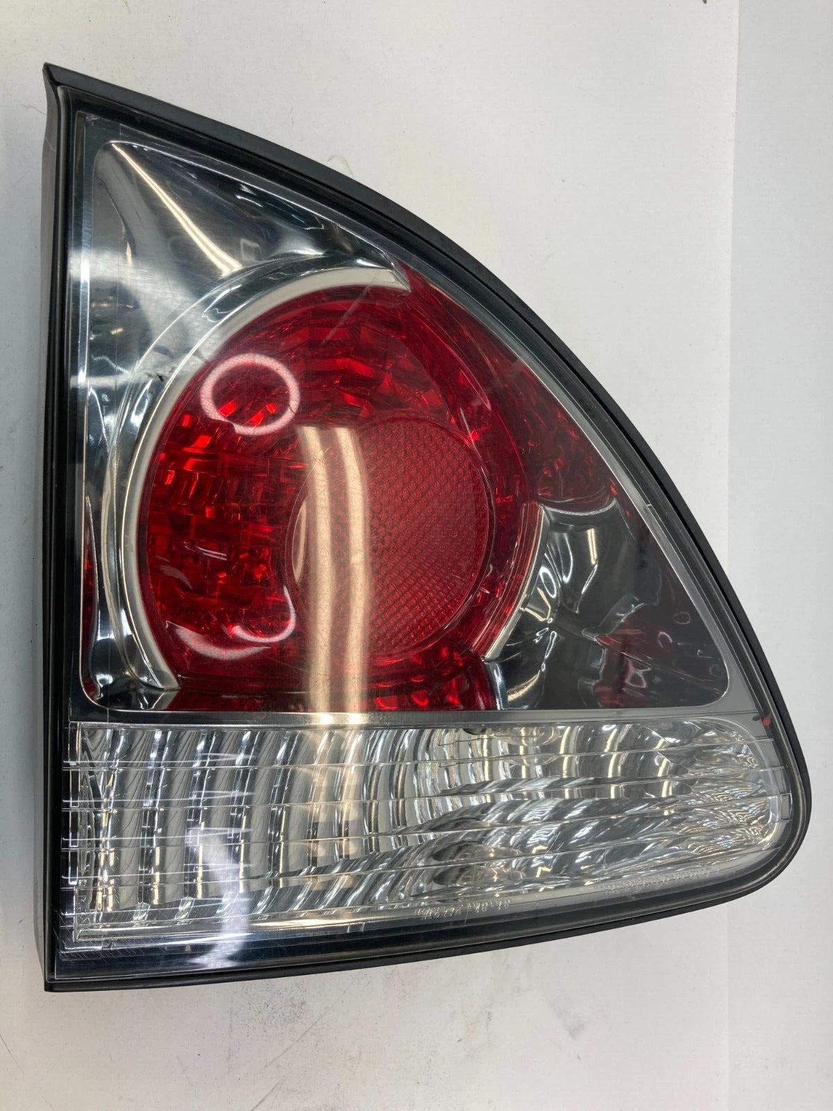 2001-2003 LEXUS RX300 REAR LEFT INNER TAIL LIGHT TAIL LIGHT LAMP ASSEMBLY OEM