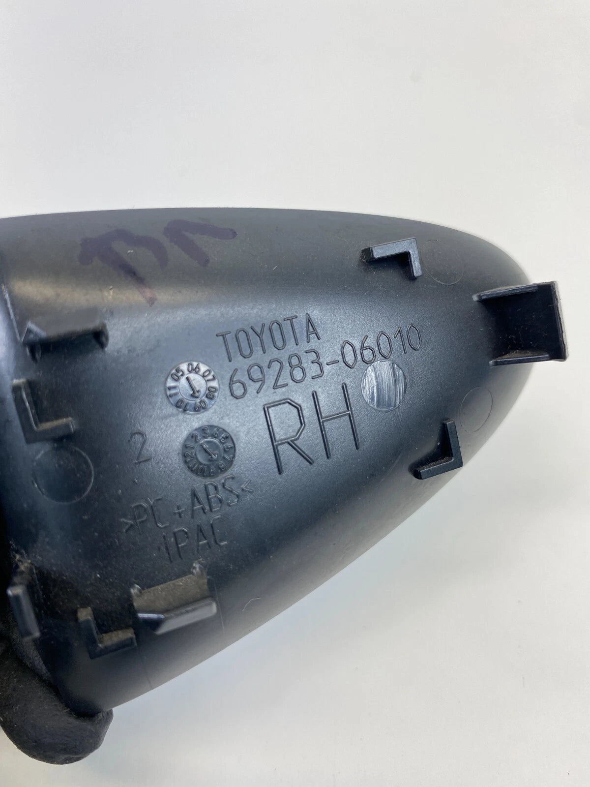 07-11 TOYOTA CAMRY REAR RIGHT SIDE INNER DOOR HANDLE SCREW COVER 69283-06010 OEM