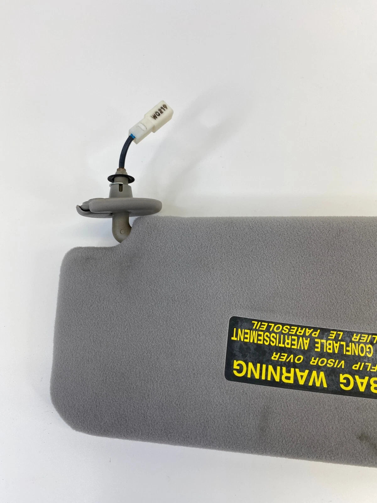 2002 2003 LEXUS ES300 ROOF RIGHT PASSENGER SUNVISOR SUN VISOR GRAY OEM