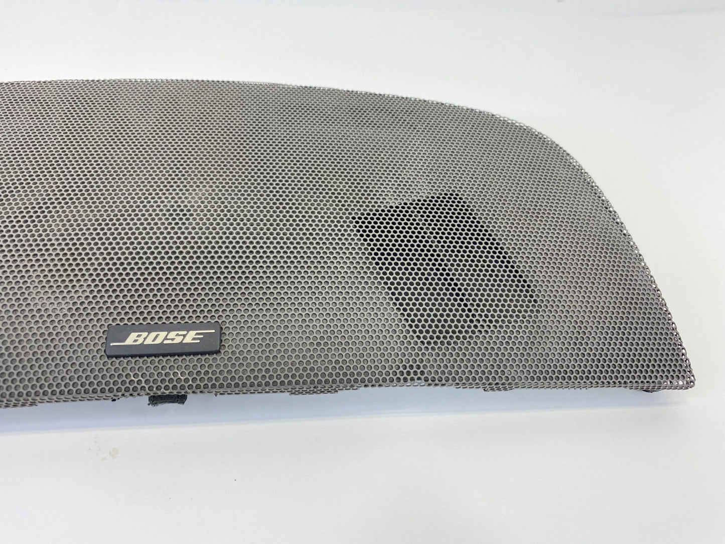2006-2010 INFINITI M35 CENTER DASH SPEAKER COVER TRIM GRILLE P10693A28000 OEM