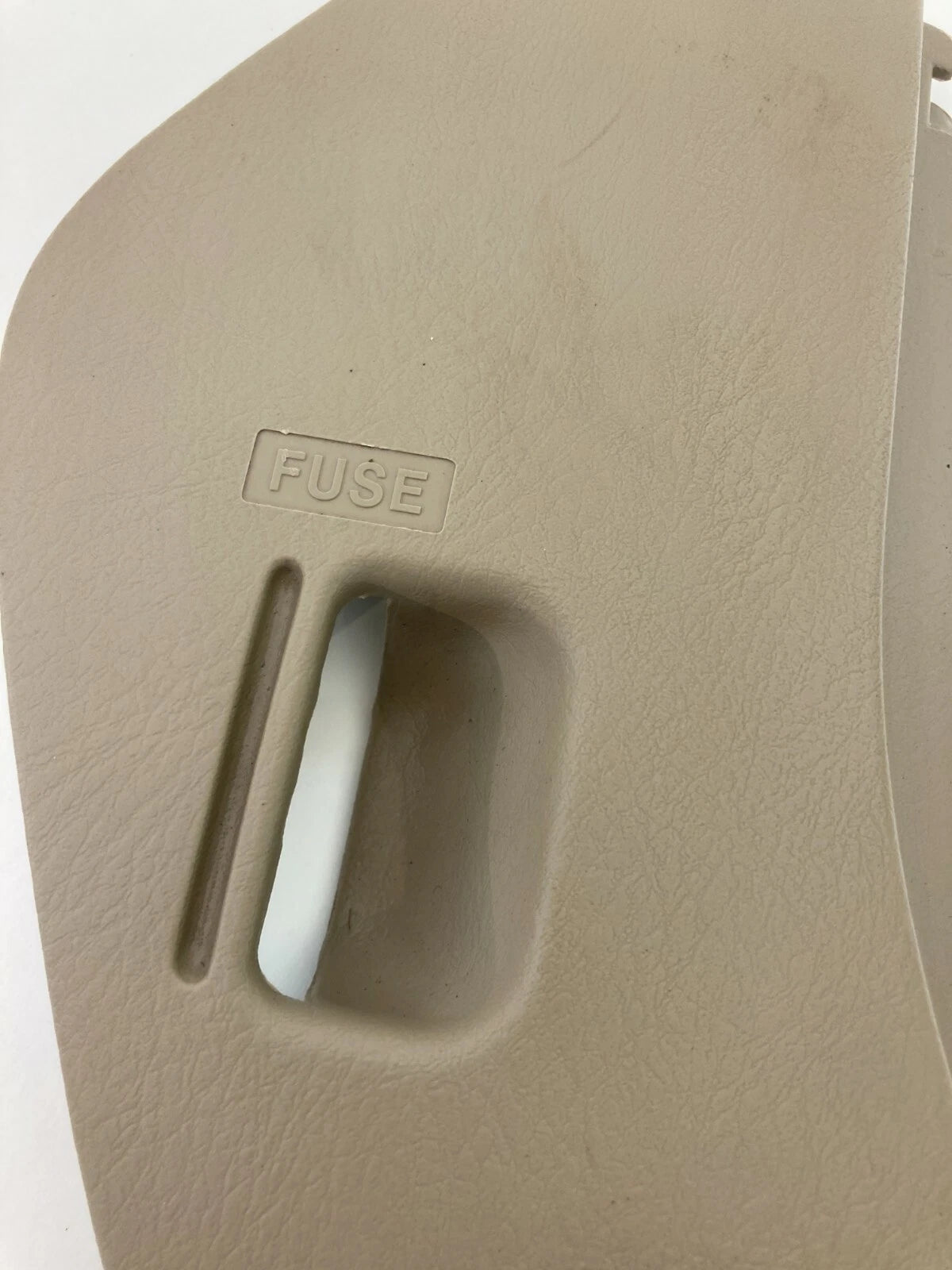 98-02 HONDA ACCORD FRONT RIGHT PASSENGER SIDE FUSE BOX LID ACCESS PANEL COVER