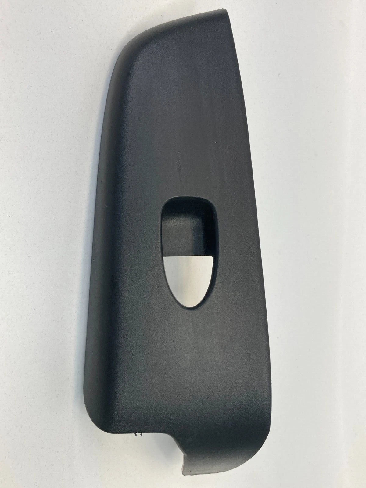 06-11 HONDA CIVIC REAR RIGHT SIDE DOOR POWER WINDOW SWITCH BEZEL 83741-SNA-A010