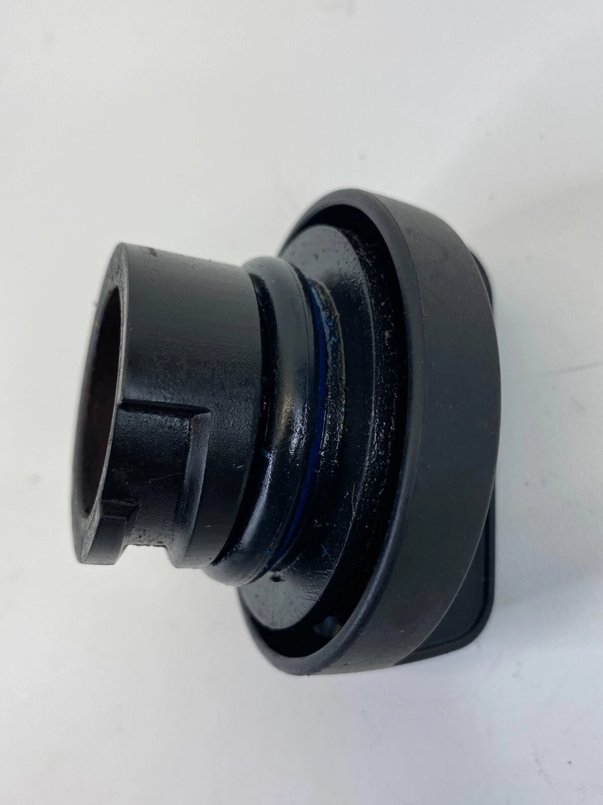12-15 CHEVY CAPTIVA SPORT 12-17 REGAL 2.4L ENGINE OIL FLUID FILLER CAP SAE 5W-30