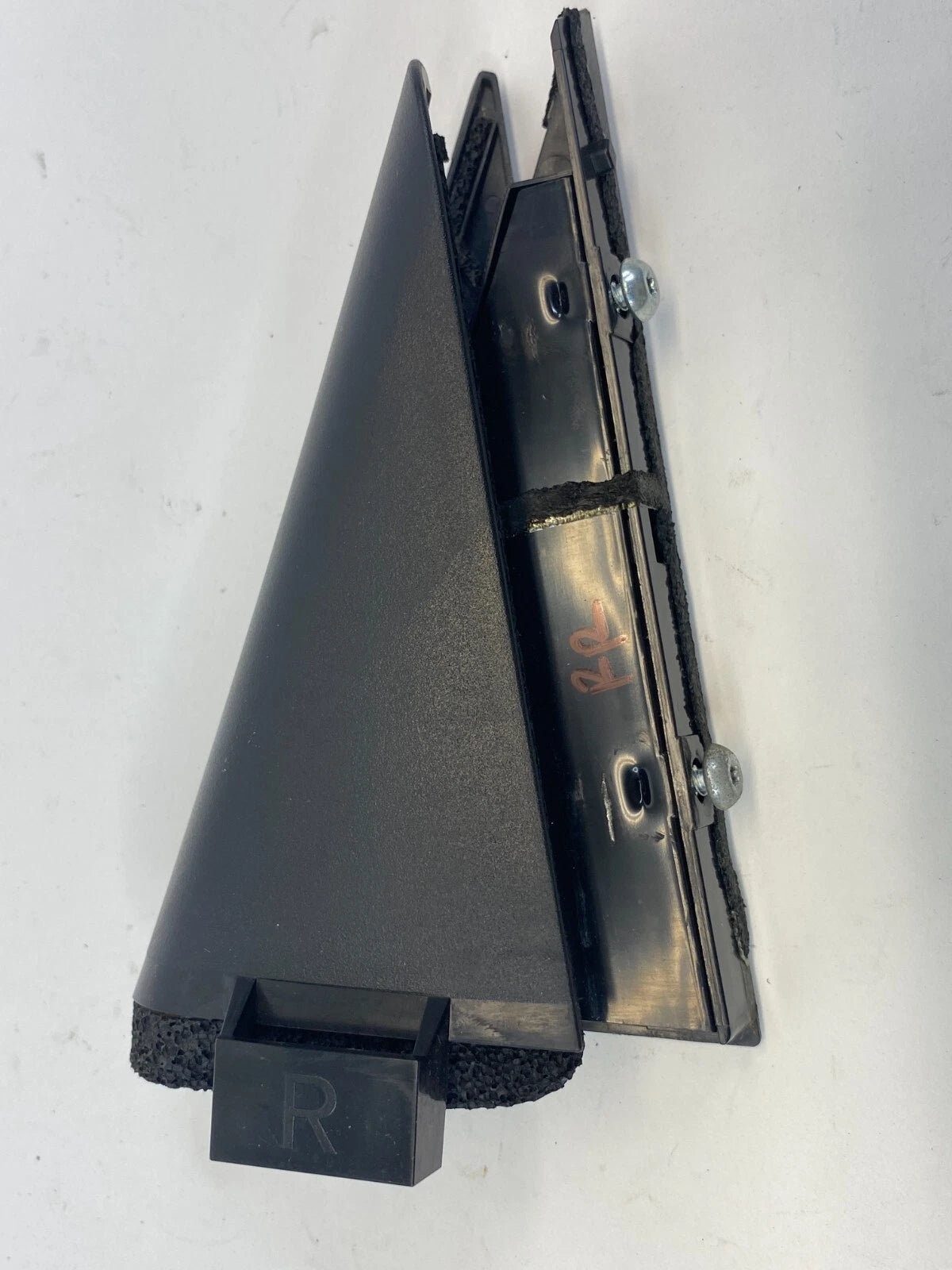 2008-2013 NISSAN ROGUE RR RH DOOR CORNER WINDOW GLASS COVER UNIT OEM 82234-JM00A