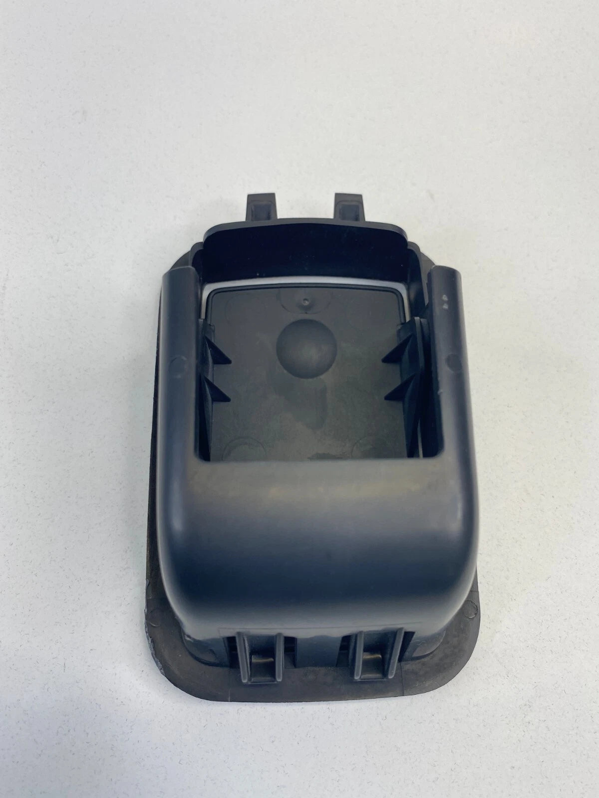 11-19 CHEVROLET CRUZE REAR SEAT DECK CHILD SAFETY ANCHOR HOOK COVER TRIM 5034901