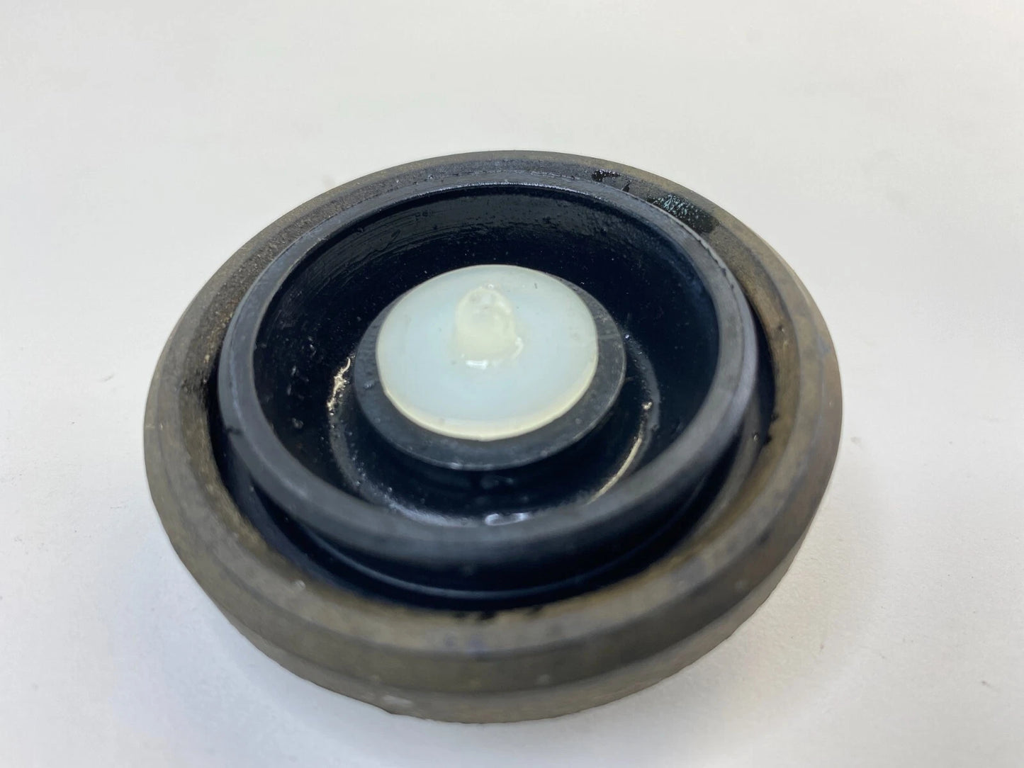 98-15 TOYOTA COROLLA BRAKE MASTER FLUID TANK CYLINDER RESERVOIR CAP LID OEM