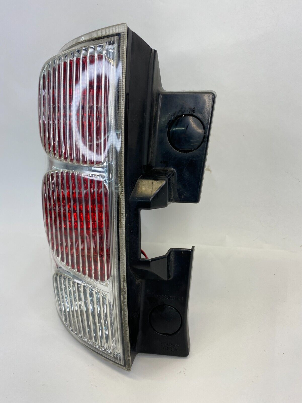 2005-2009 Chevrolet Equinox Rear Left Driver Side Tail Light Taillight 5480780