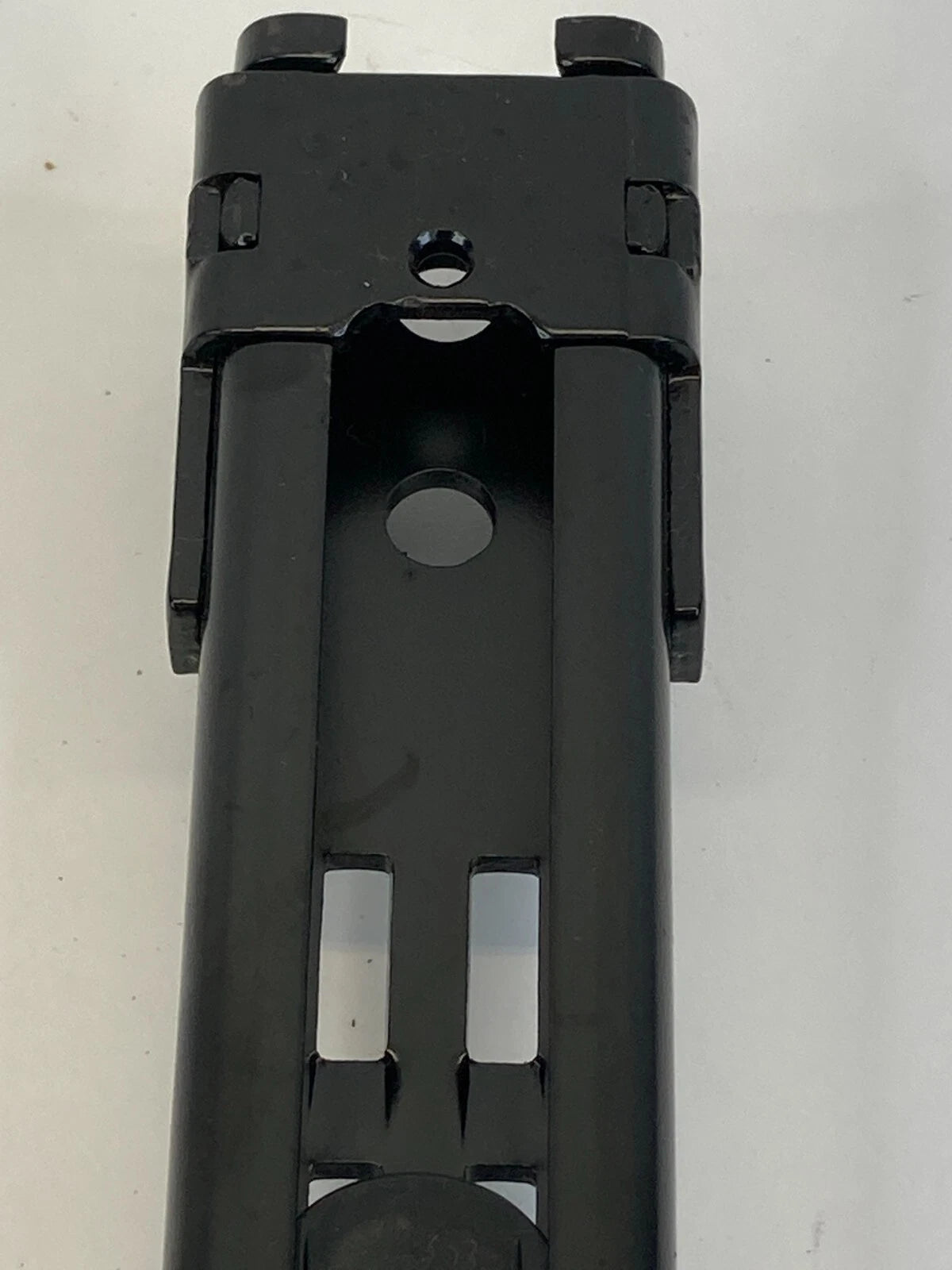 2006-2010 VOLKSWAGEN JETTA FRONT RIGHT PASSENGER SIDE SEAT BELT ADJUSTER HEIGHT