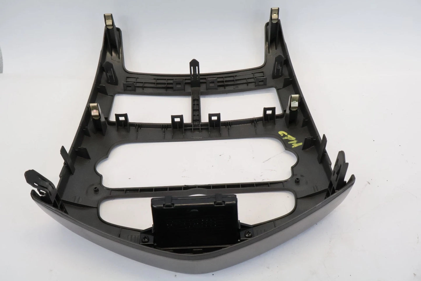 2012-2016 CHEVROLET SONIC CENTER DASH RADIO TRIM BEZEL 95157880 OEM FACTORY