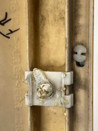 1999 Mercedes-Benz E430 Front Right Passenger Fender Molding Trim 2106901662 OEM