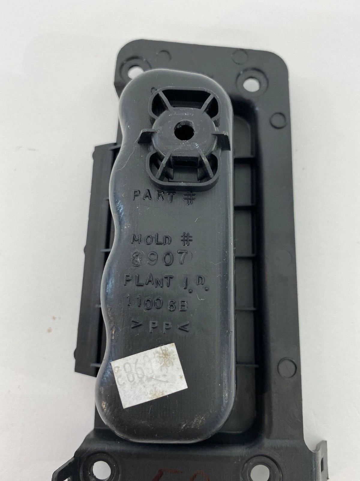 2007-2010 JEEP PATRIOT COMPASS FRONT RIGHT PASSENGER WINDOW SWITCH BEZEL TRIM