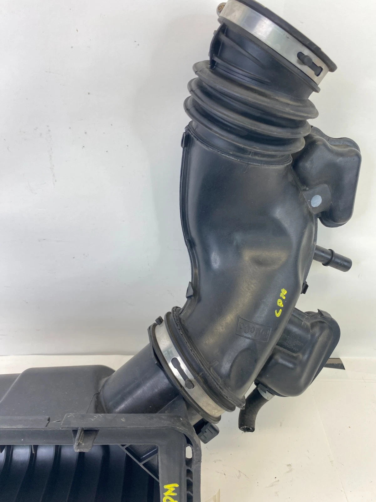2010-2012 FORD FUSION 3.5L AIR CLEANER INTAKE BOX UPER COVER HOSE AH63-9F805-AD