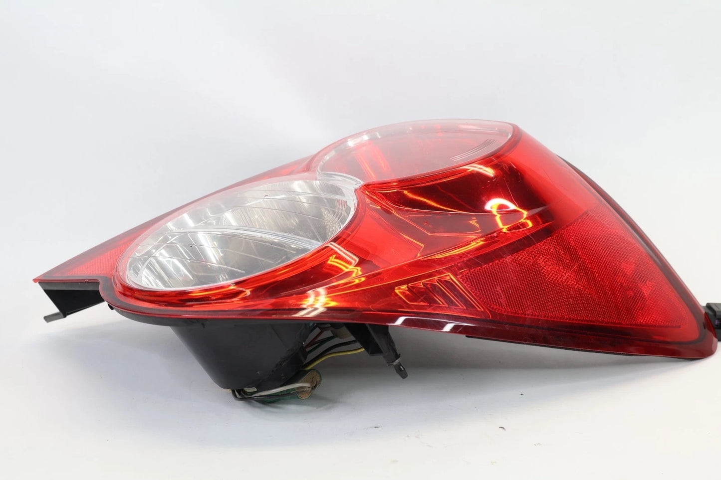 12-16 CHEVROLET SONIC SEDAN RIGHT PASSENGER SIDE TAIL LIGHT LAMP OEM 96830982