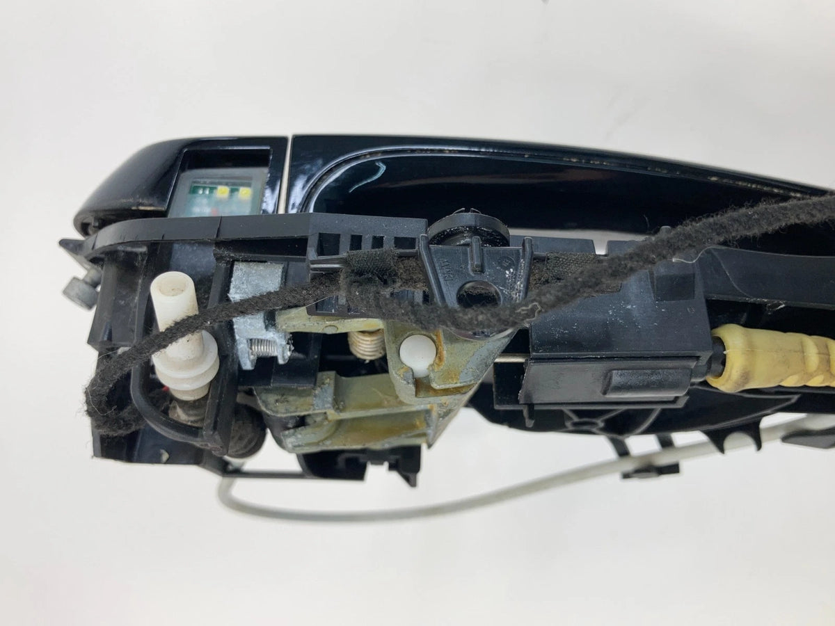2007 2008 BMW 328XI REAR RIGHT SIDE EXTERIOR OUTER DOOR HANDLE W LIGHT WIRE OEM