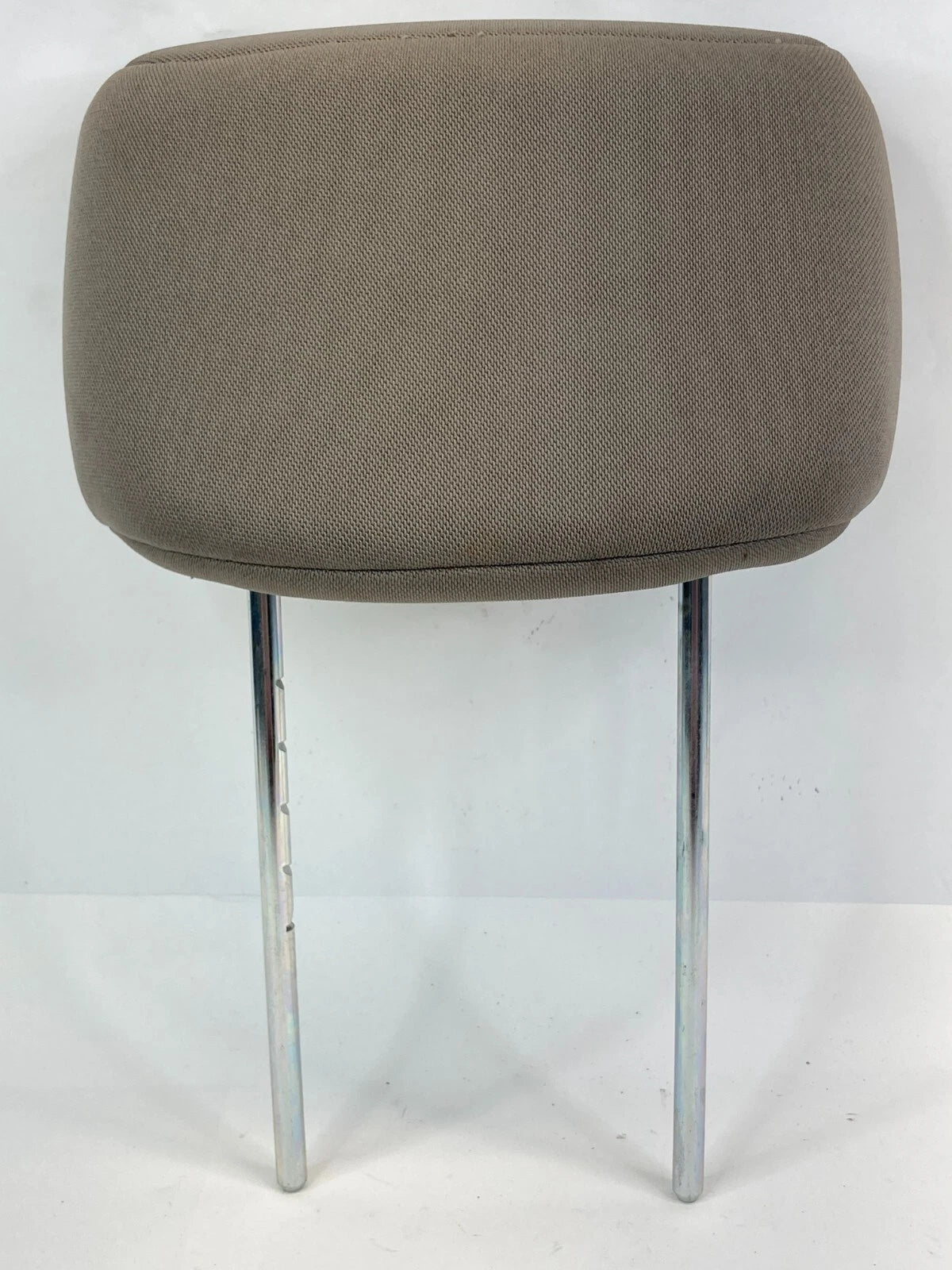 2004-2007 MITSUBISHI ENDEAVOR FRONT SEAT HEADREST HEAD REST OEM