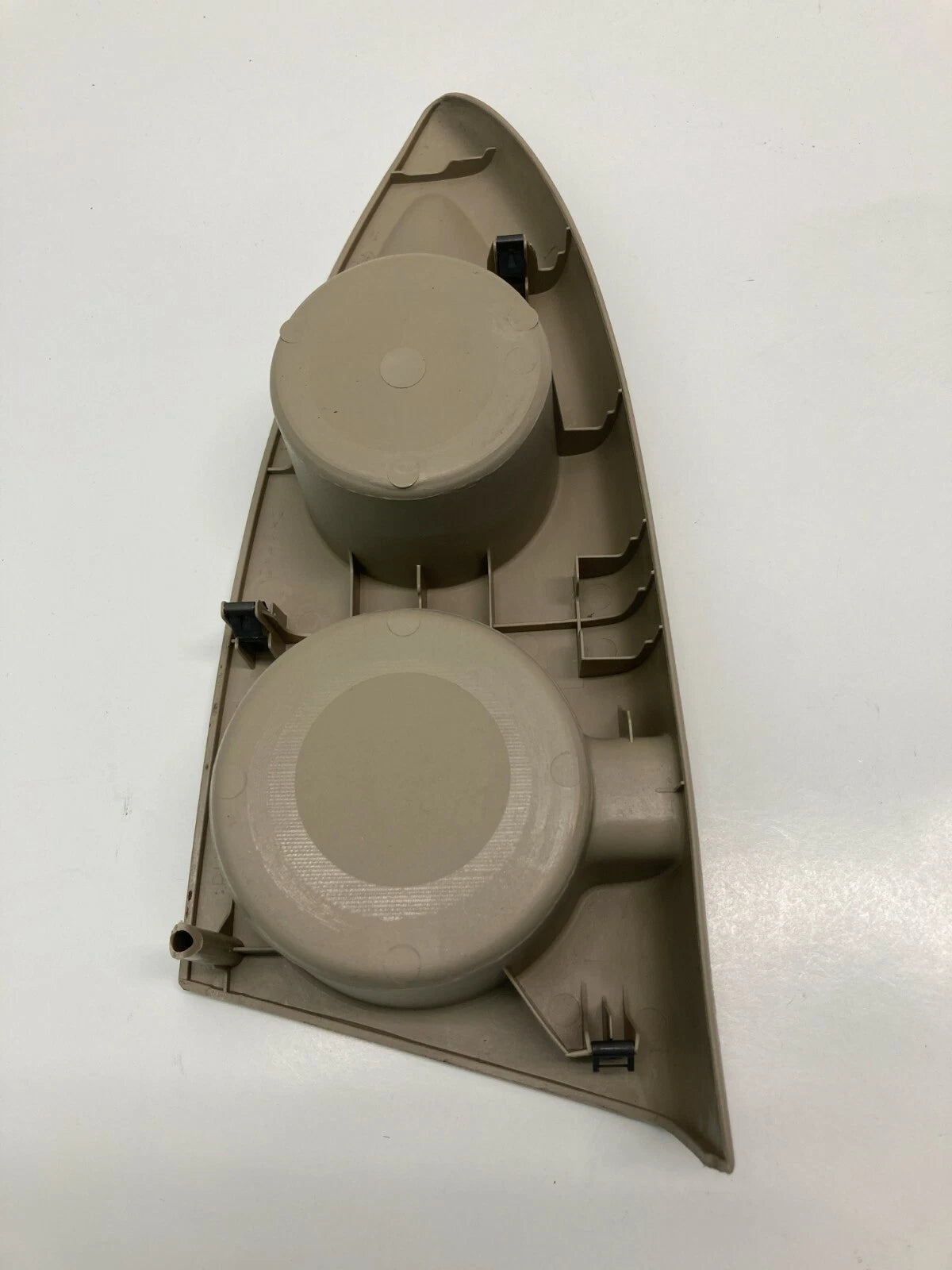 2002 2003 2004 2005 2006 MAZDA MPV RIGHT SIDE REAR CUP HOLDER LC62685L1 OEM