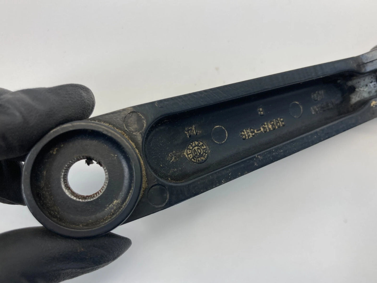 2006-2010 INFINITI QX56 FRONT RIGHT & LEFT WINDSHIELD WIPER ARM PAIR 89813-613