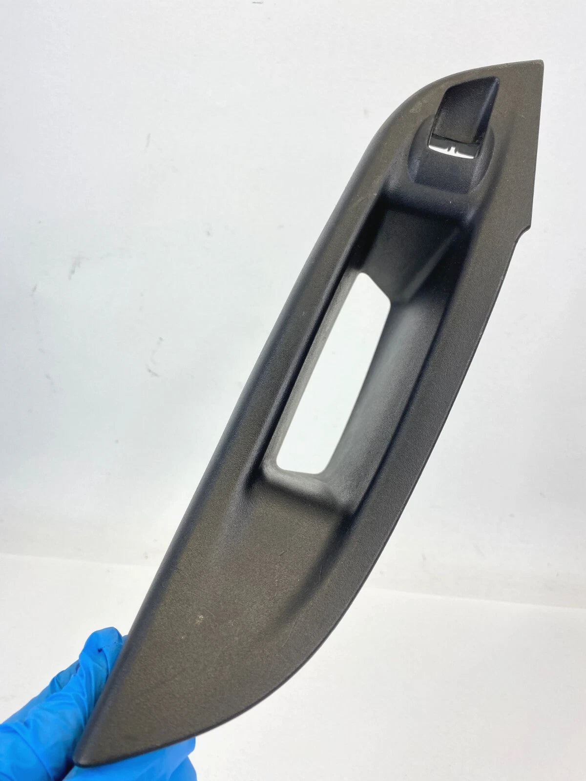 2012-2018 FORD FOCUS REAR RIGHT WINDOW SWITCH COVER BEZEL TRIM BM51237W20BAW OEM