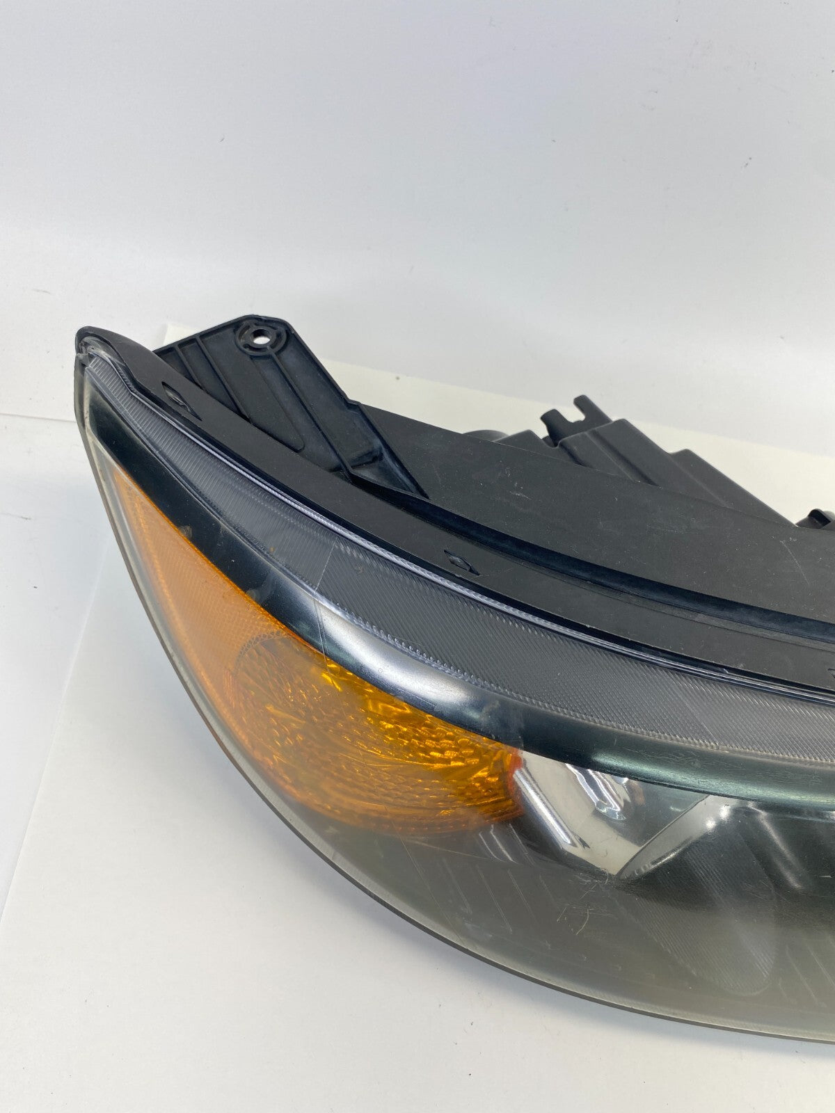 2011-2013 Kia Sorento Front Right Passenger Headlight Headlamp 92102-1U200 OEM