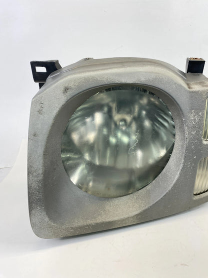 2002-2004 Nissan Xterra FRONT LEFT DRIVER SIDE HEADLIGHT HEADLAMP OEM