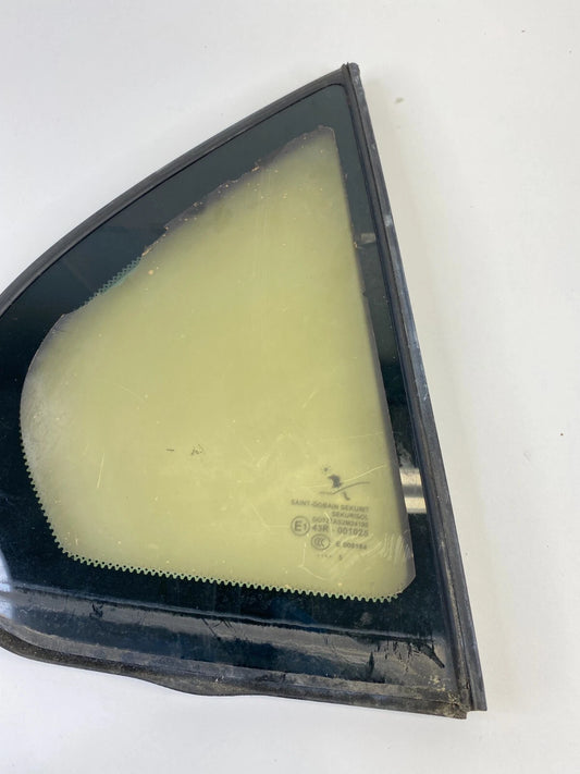 2003-2011 SAAB 9-3 SEDAN REAR RIGHT QUARTER VENT WINDOW GLASS E143R-001025 OEM
