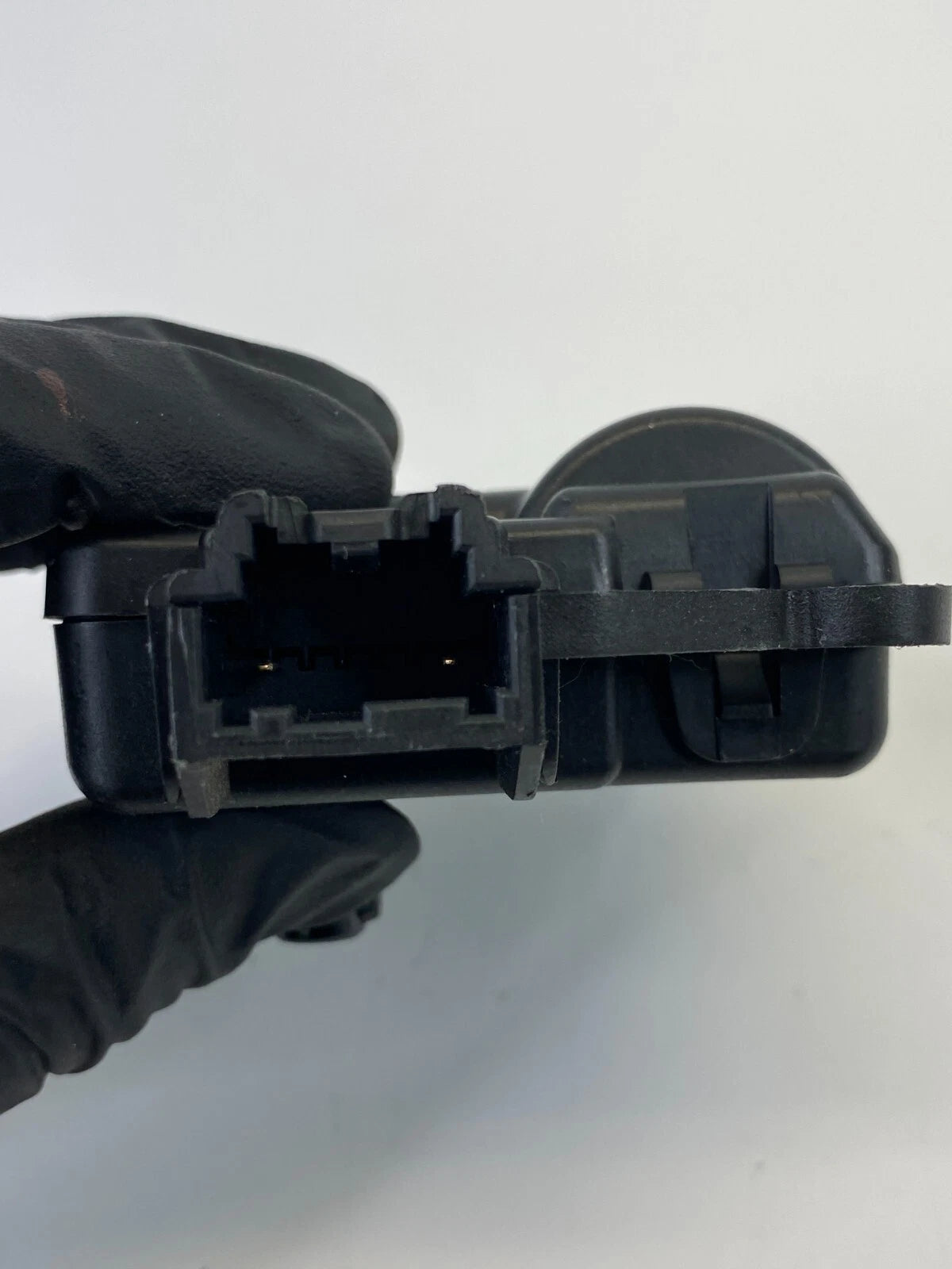 2009-2014 VOLKSWAGEN ROUTAN HVAC A/C HEATER BLEND DOOR ACTUATOR M8679001 OEM