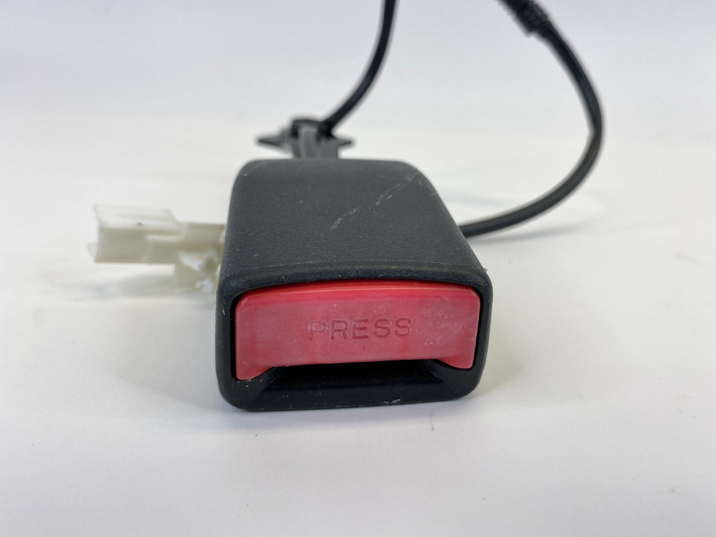 2011 2012 2013 Mazda3 Mazda 3 Front Right Passenger Seat Belt Buckle OEM