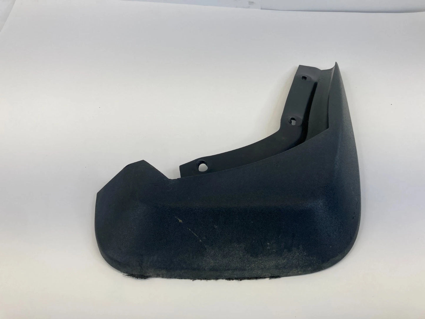 2011-2018 Volvo S60 2015-2018 V60 Rear Right Side Mud Flap Guard 31265334 OEM