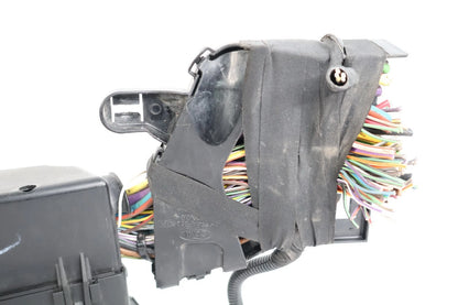2013-2016 FORD ESCAPE 1.6L 2012-2012 FOCUS ENGINE FUSE BOX AV6T-14A067-AC OEM