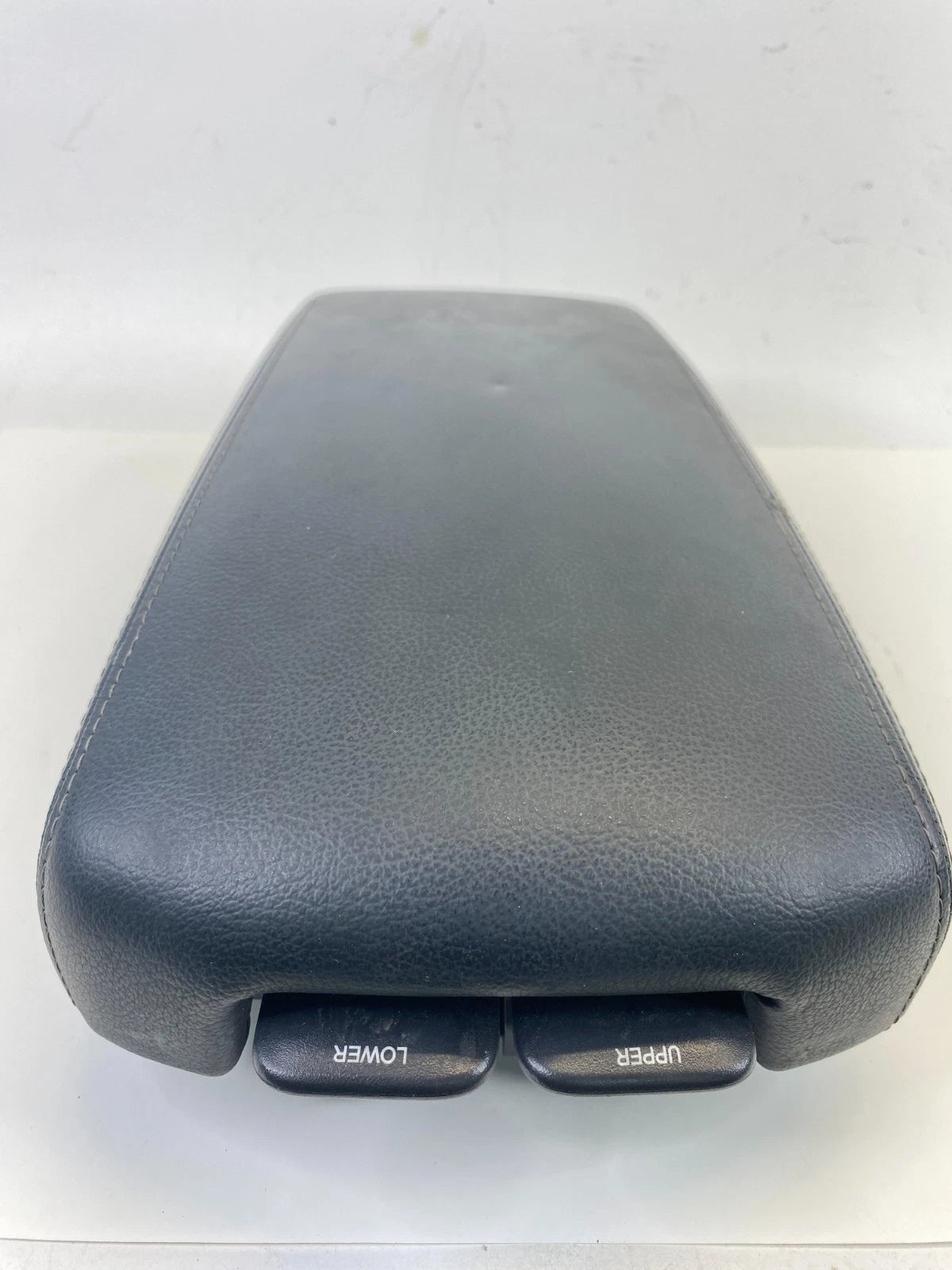 2018 Nissan Altima SEDAN Center Console Arm Rest Armrest Lid Compartment OEM