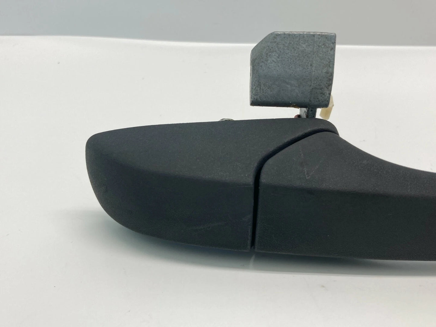 2007-2012 DODGE CALIBER REAR RIGHT SIDE EXTERIOR DOOR HANDLE 05160321AB OEM