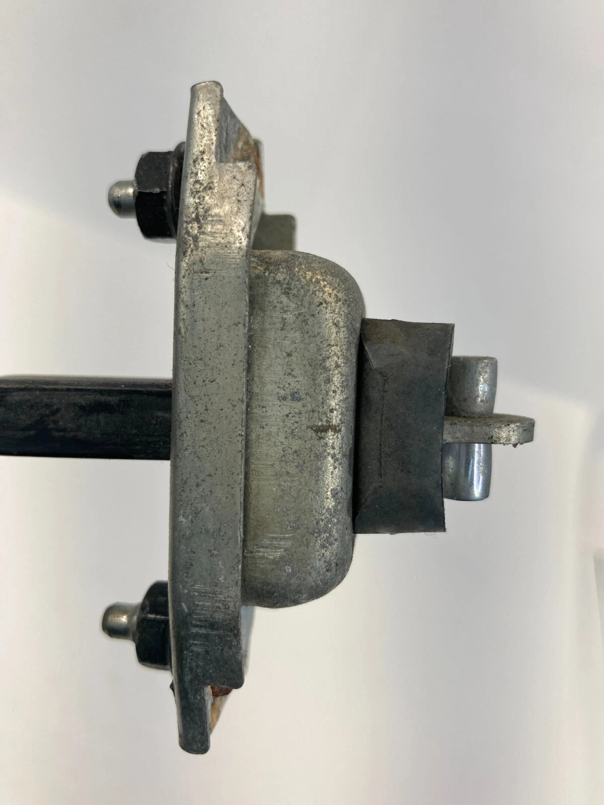 07 08 09 10 11 TOYOTA CAMRY REAR LEFT SIDE DOOR CHECK HINGE STOPPER DETENT OEM