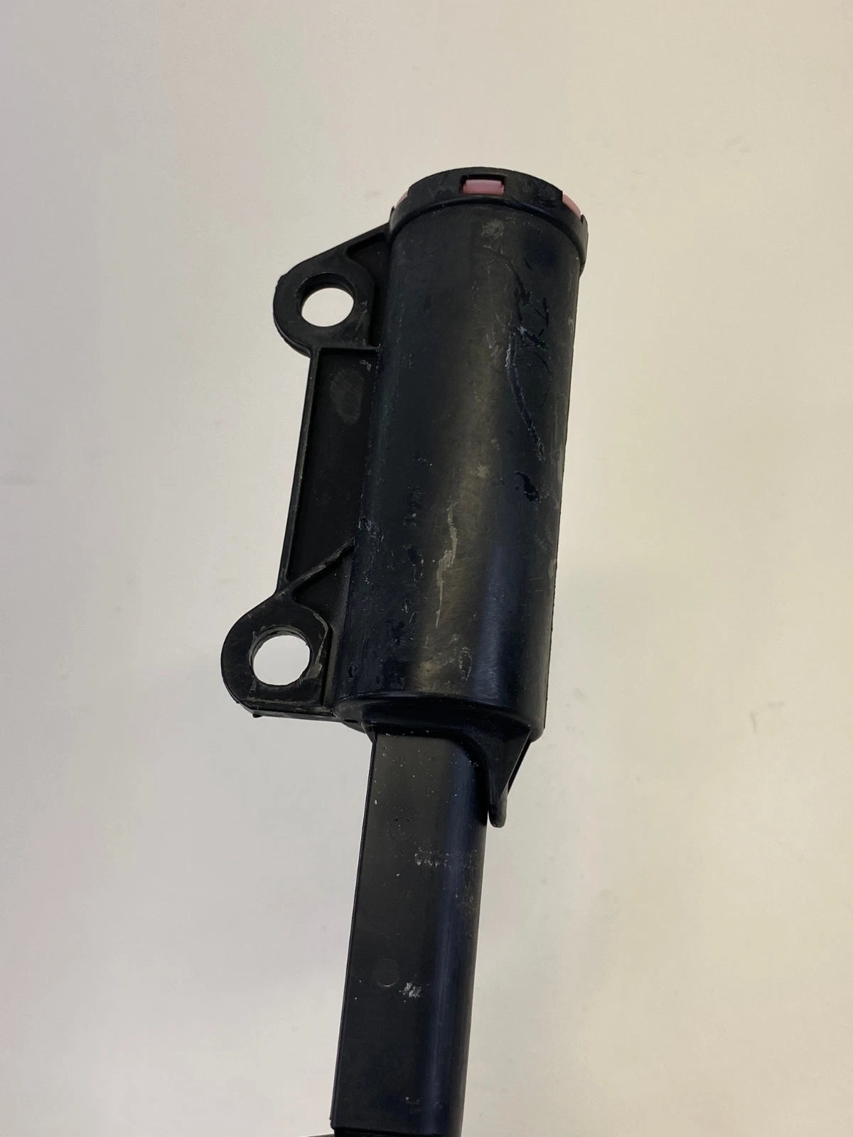 2006-2011 CHEVROLET HHR GLOVE BOX DOWN STOP DAMPER SHOCK CYLINDER OEM FACTORY