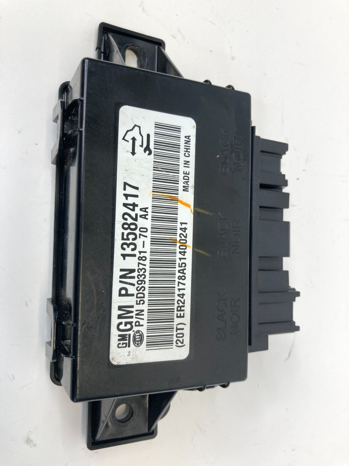 10 11 12 13 14 15 16 17 GMC Terrain Front Seat Heat Control Module 13582417 OEM