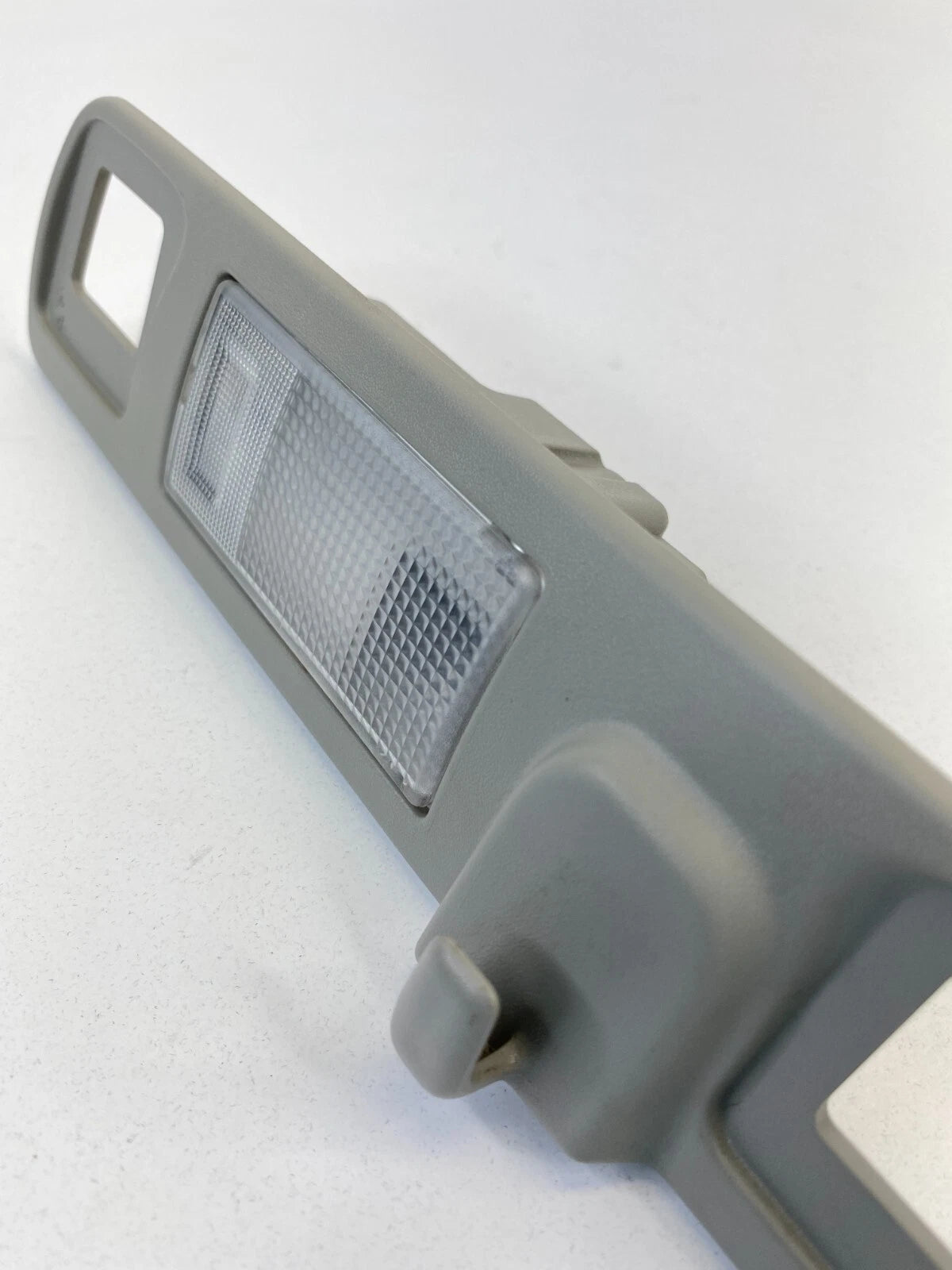 10-16 CADILLAC SRX REAR RIGHT INTERIOR ROOF READING LAMP LIGHT 20909444 OEM